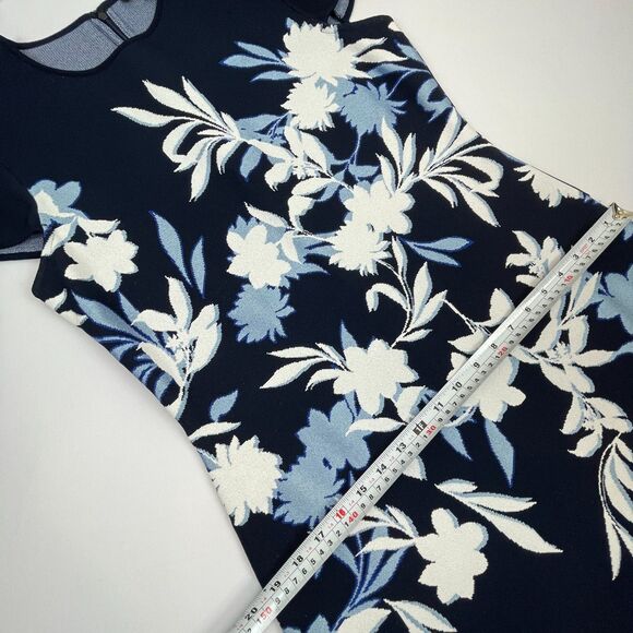 ~ St. John 10 Luxury Knit Midi Dress Navy Floral Cap Sleeve Flounce Hem Jacquard - Picture 10 of 16